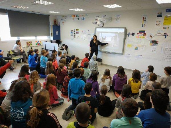 Charla en una escuela Charla en una escuela